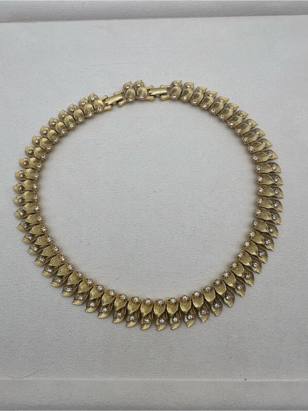 Vintage Gold Tone Rhinestone Leaf Statement Necklace Bib Collar Choker